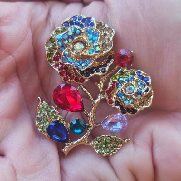 Fashion Pin Brooch Multi Color Crystals Accent Flower Pin Fashion Jewelry New - Picture 3 of 10